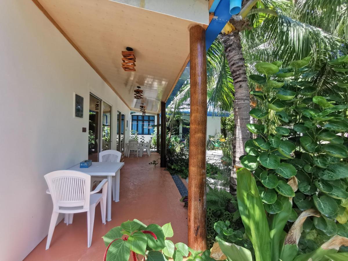Blue Water Thoddoo Inn Extérieur photo