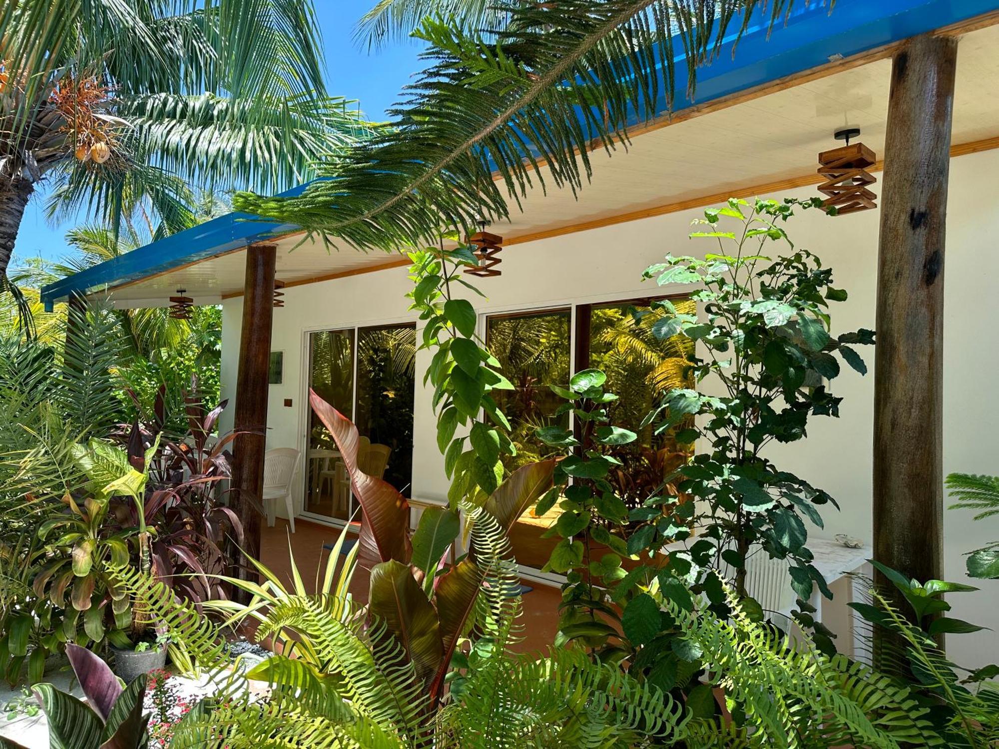 Blue Water Thoddoo Inn Extérieur photo