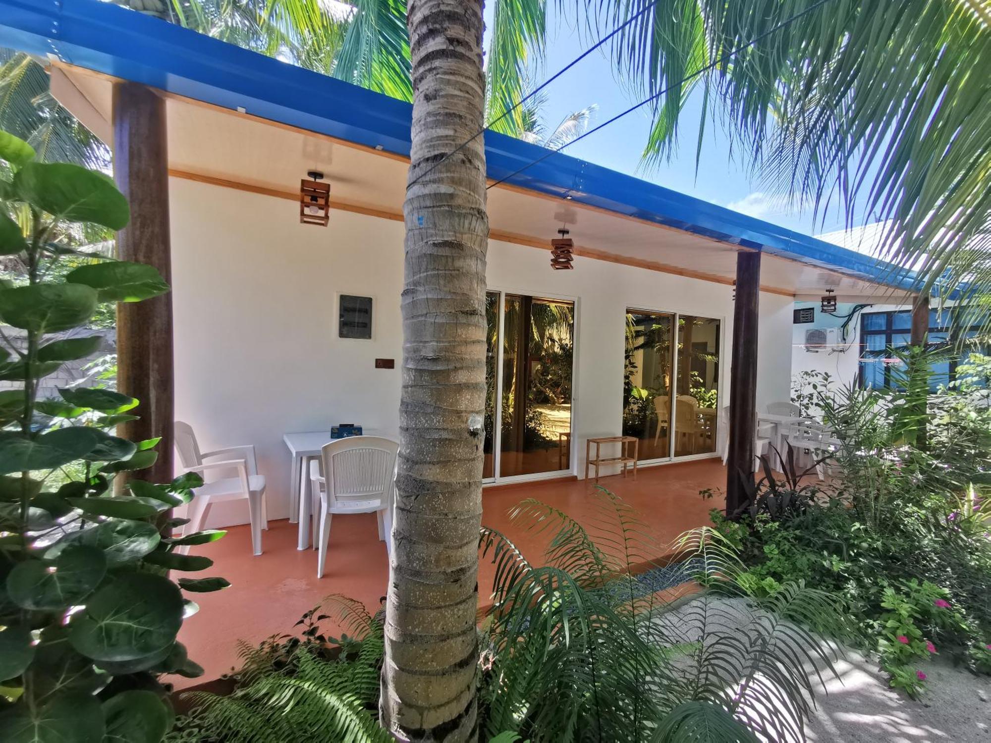 Blue Water Thoddoo Inn Chambre photo